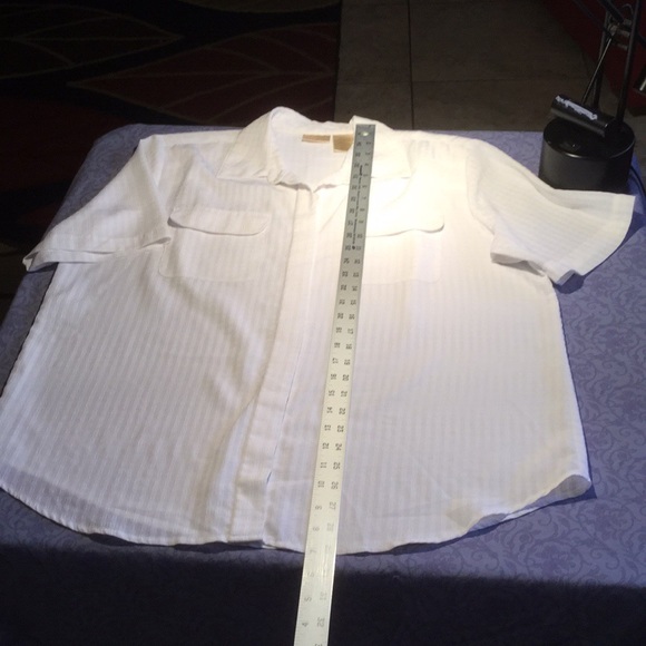 Bobbie Brooks casual button down blouse - Picture 6 of 6